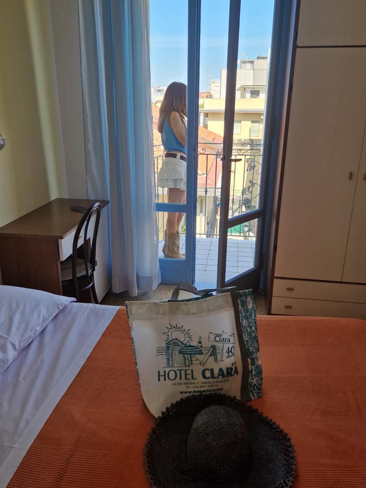 Hotel Clara Rimini Buitenkant foto